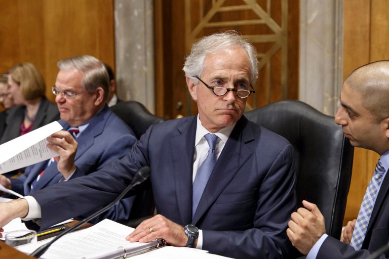 Sen. Bob Corker rips John Kerry for ‘wishy-washiness’ with Vladimir Putin