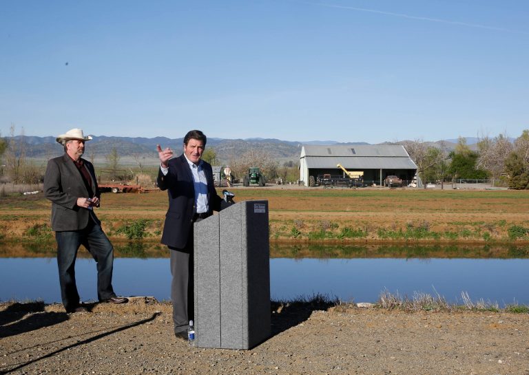 2 congressmen seek momentum to build new reservoir