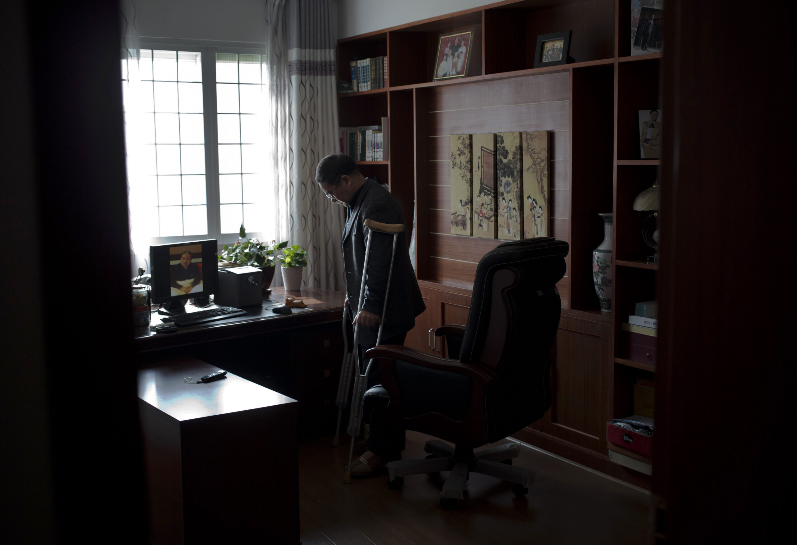 In China, brutality yields confessions of graft