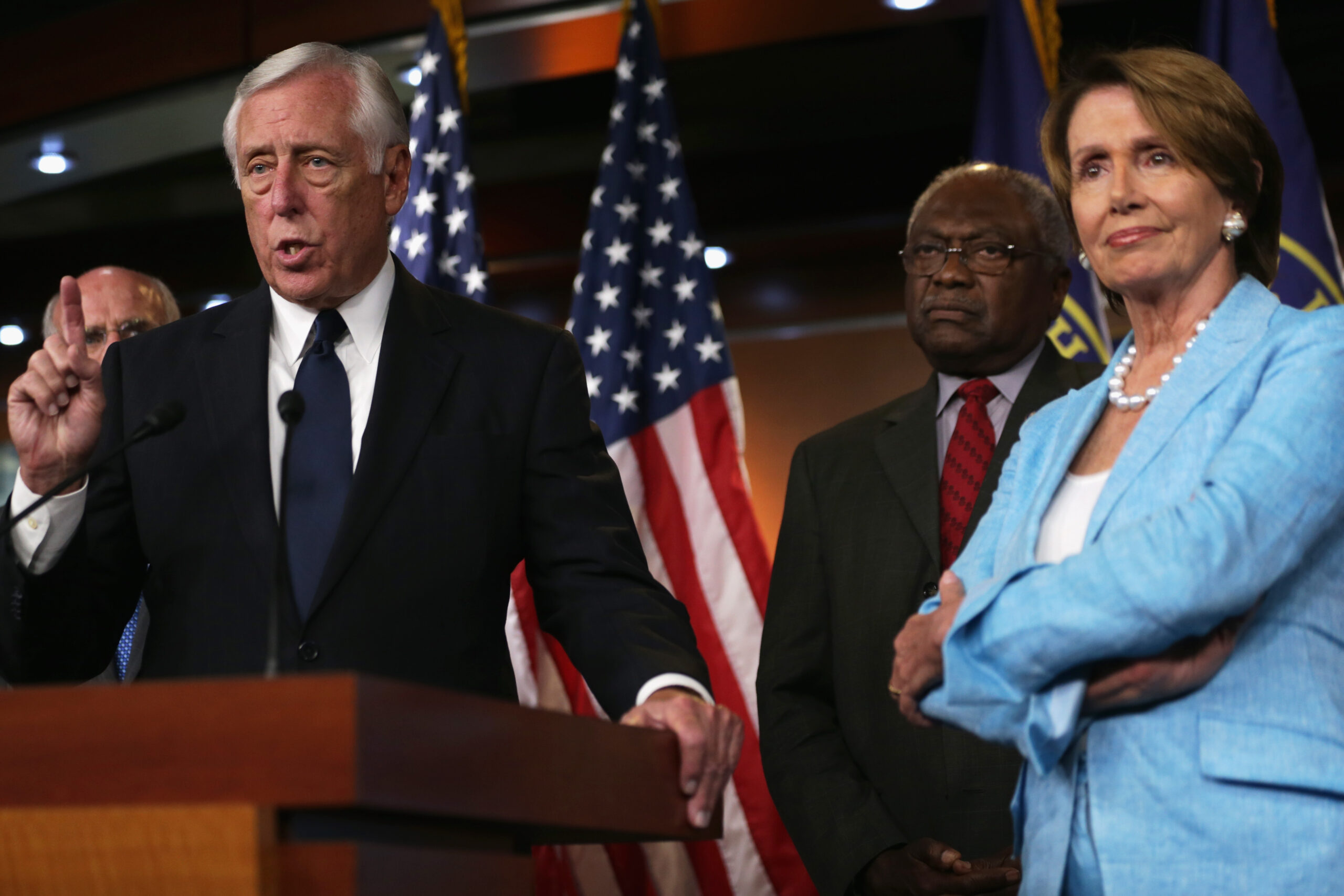 House Dems stay the course with their leadership team