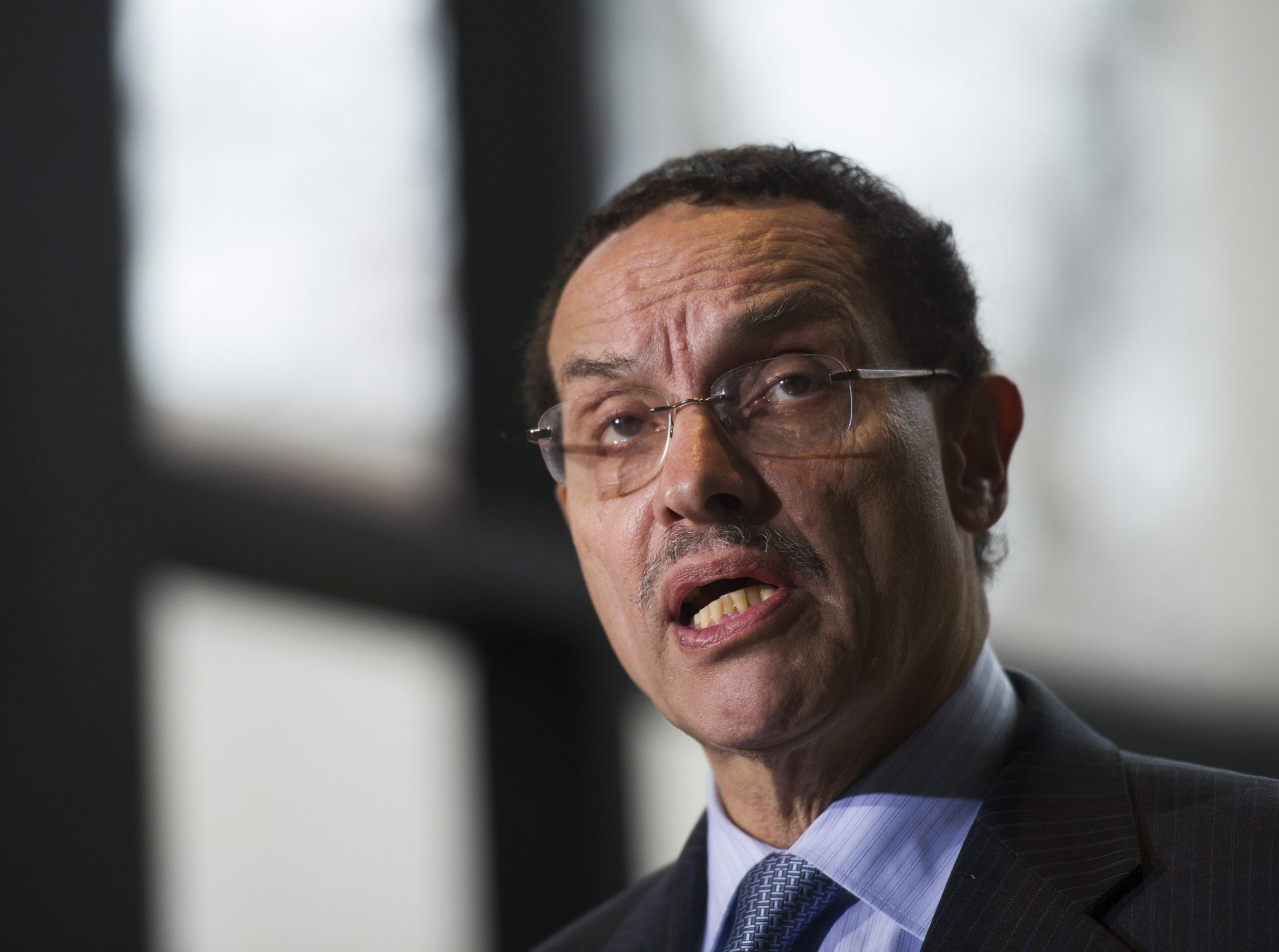 Despite scandal, DC mayor makes pitch for 2nd term