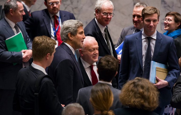 U.N. votes to destroy Syria’s chemical weapons