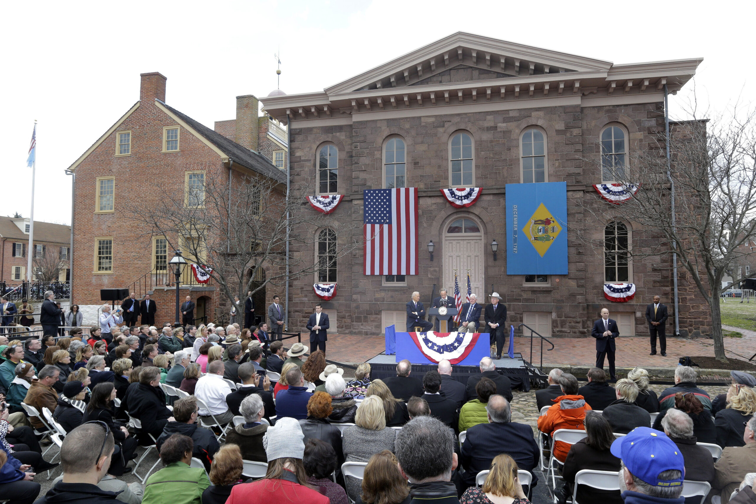House votes to limit president on public monuments