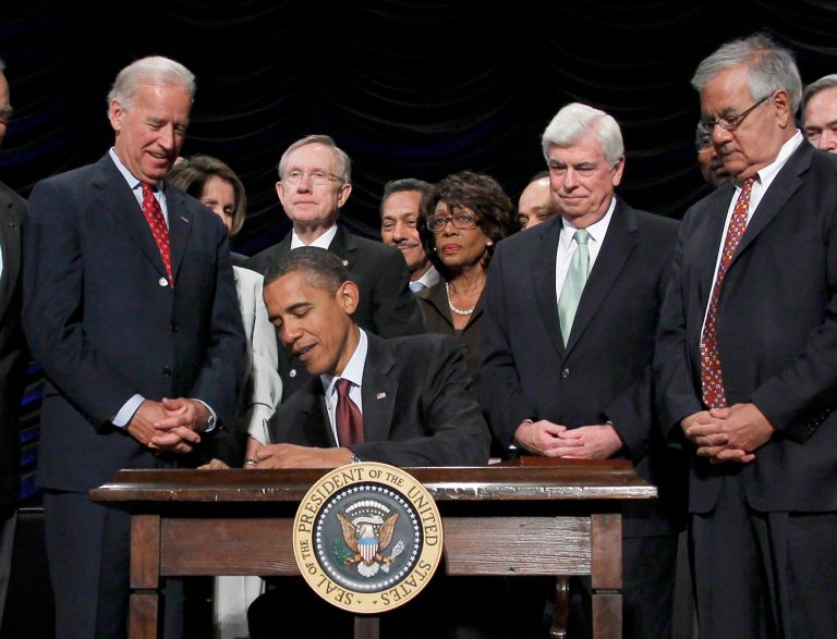 White House stiffs futures watchdog