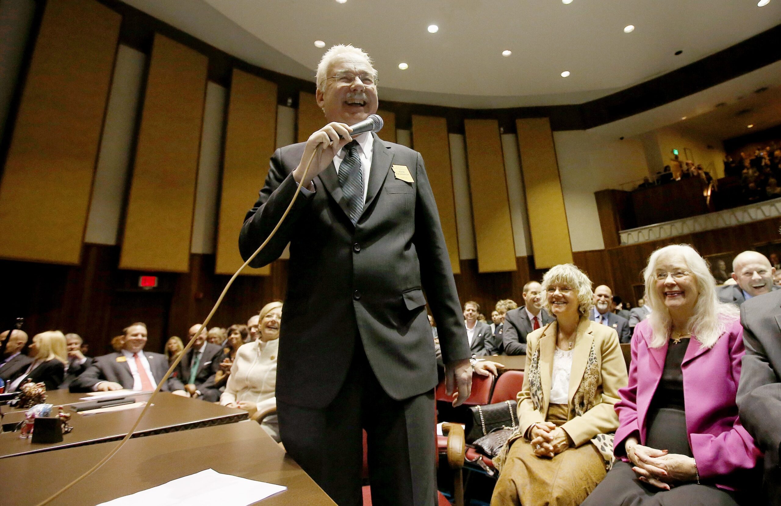 Arizona House delays vote on $9.2 billion budget