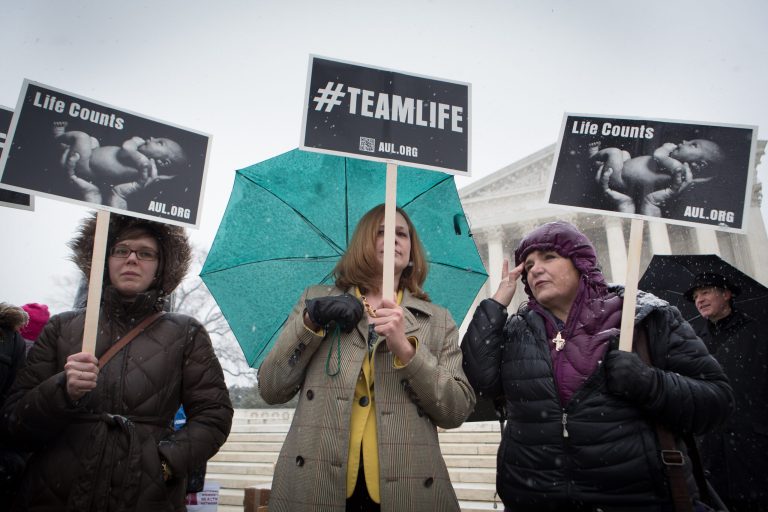 VIDEO: Hobby Lobby demonstrators brave the D.C. snow