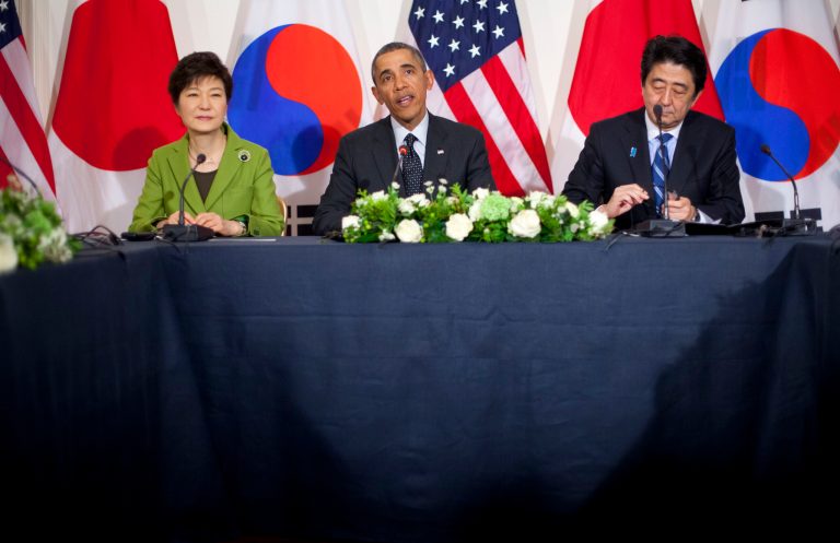 Obama brings leaders of Japan, SKorea together