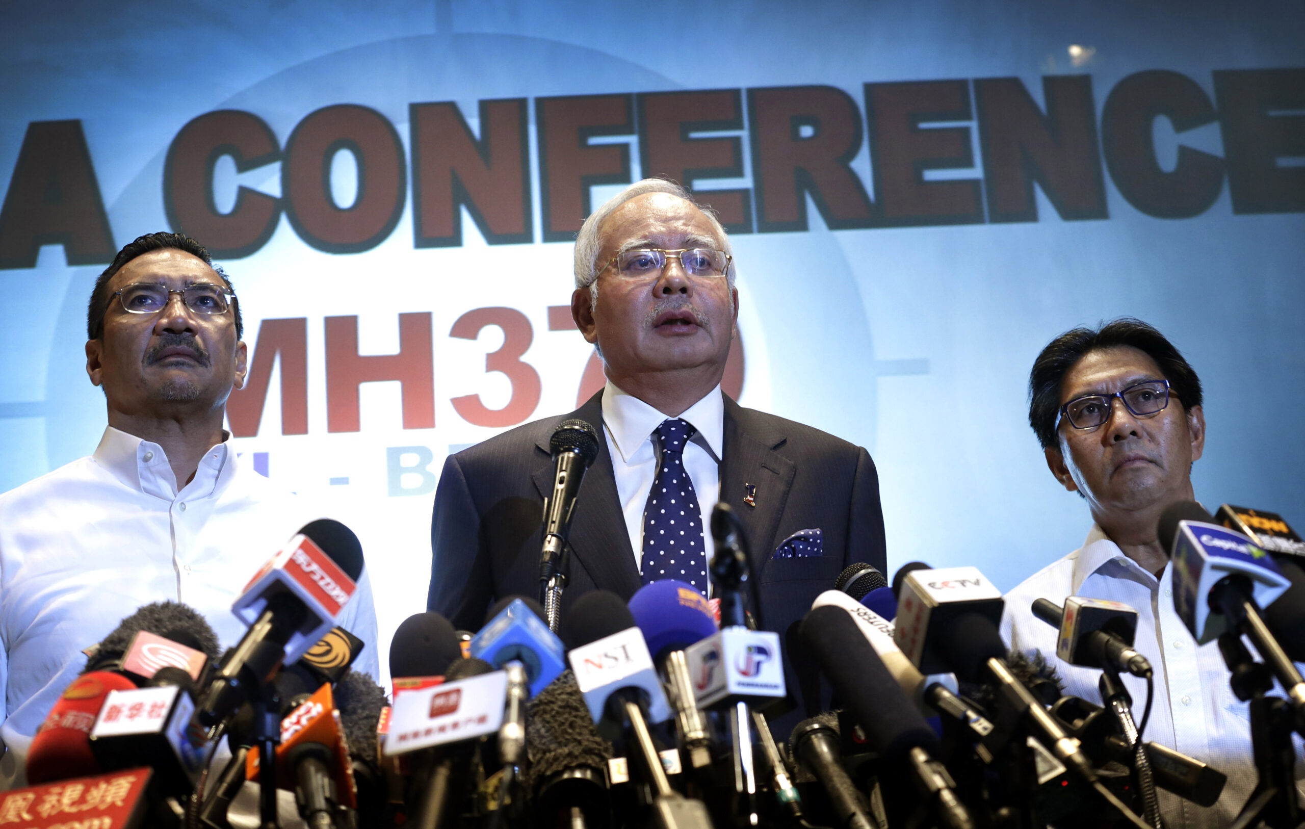 Focus turns to pilots as hunt for jet widens