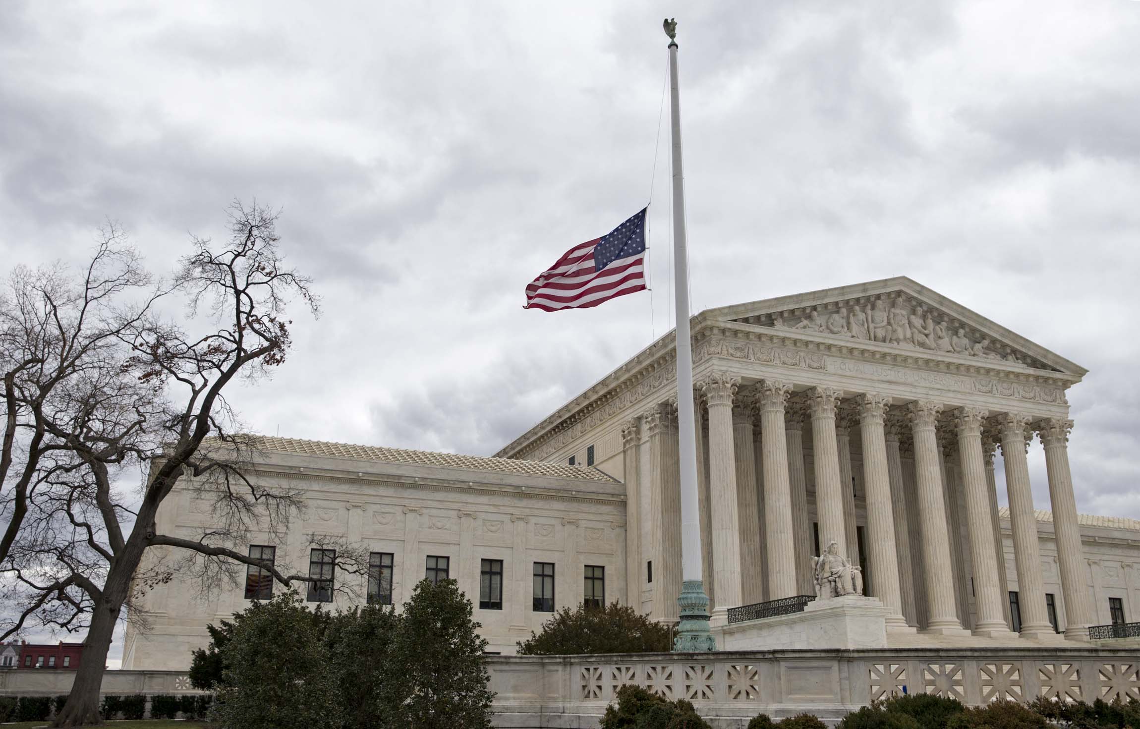 White House sees Grassley backing off Supreme Court stance