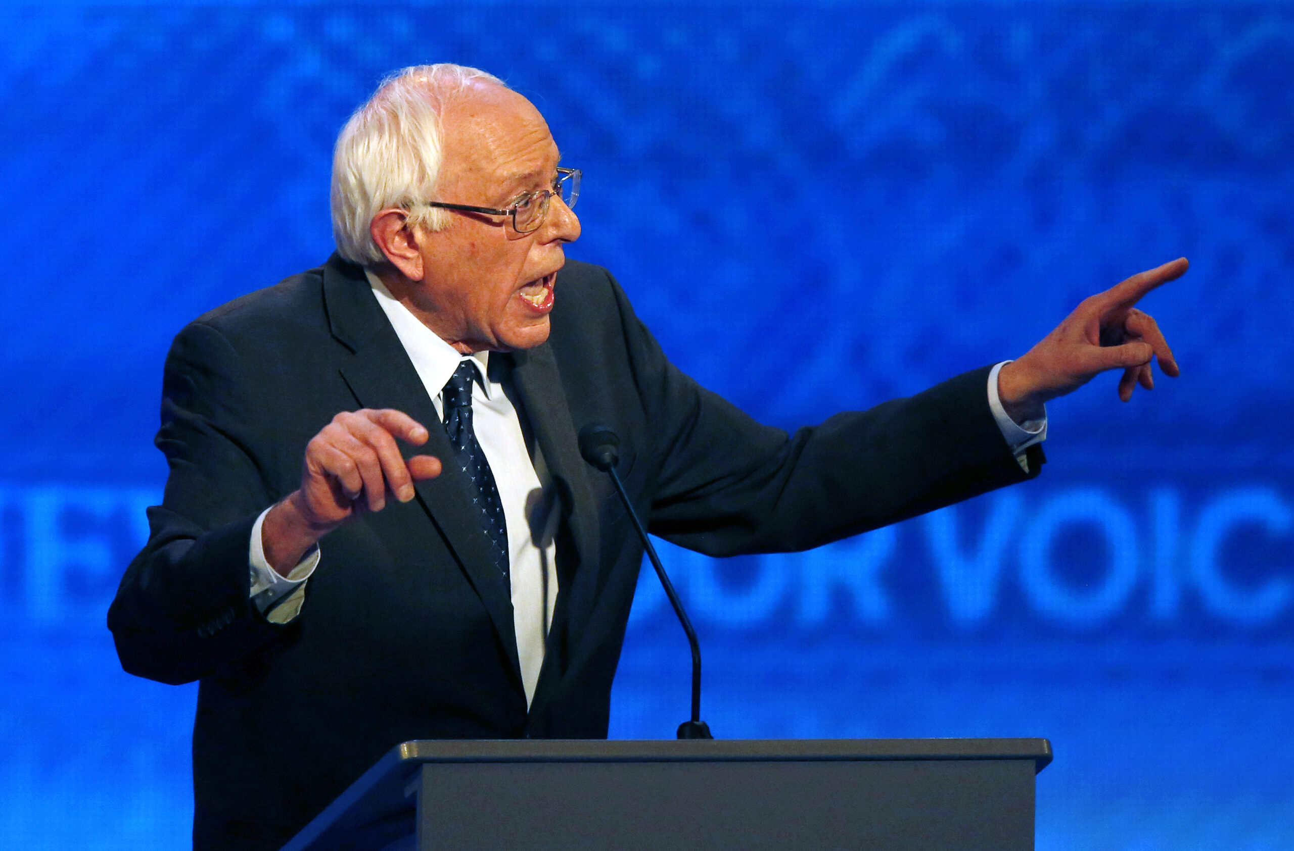 Sanders: Trump is trying to divide, scare middle class