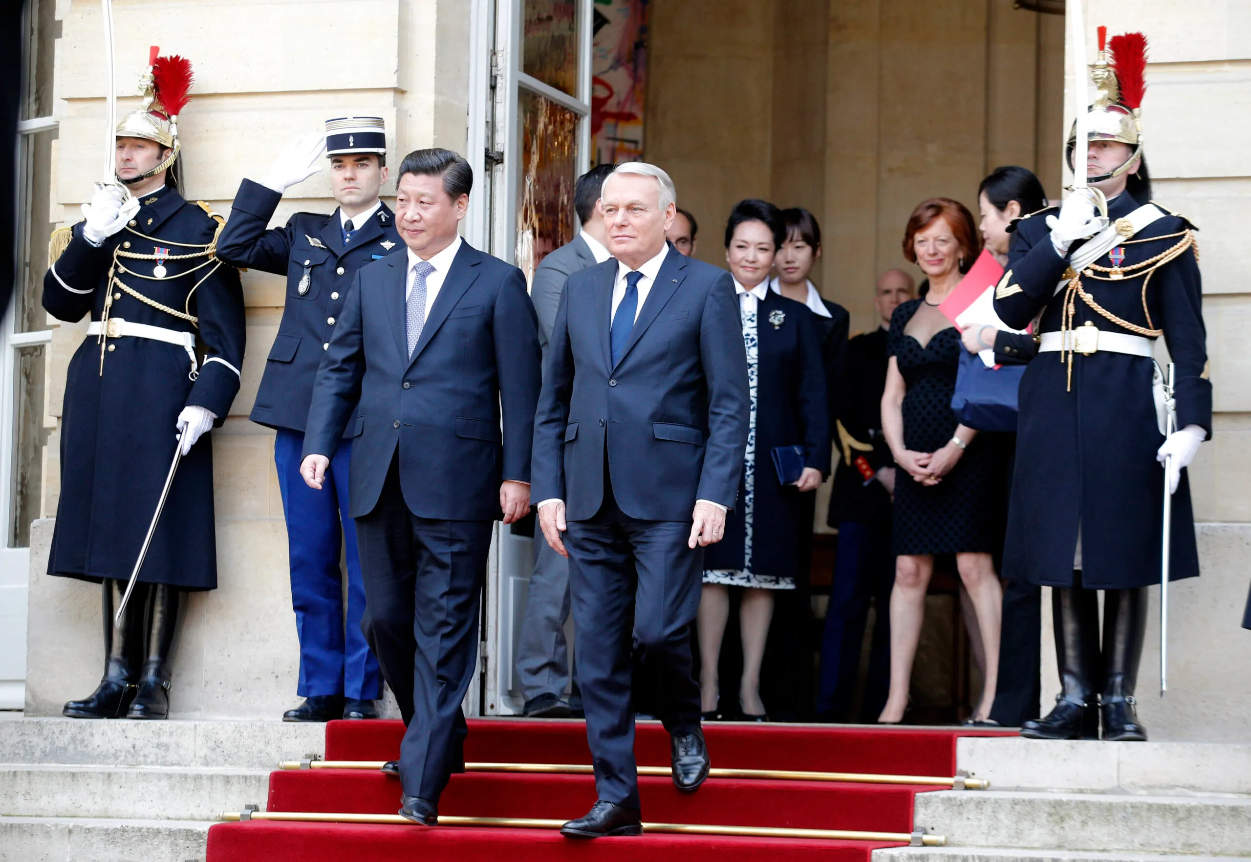 China president gets secret, sumptuous French menu