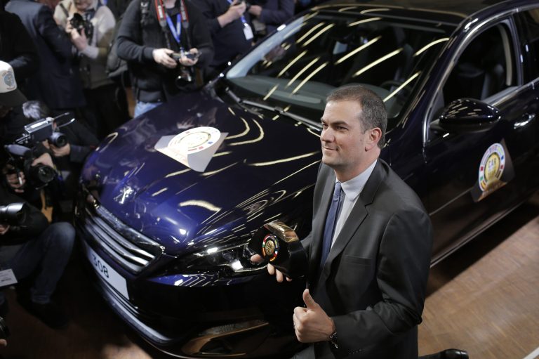 Peugeot 308 wins car of the year