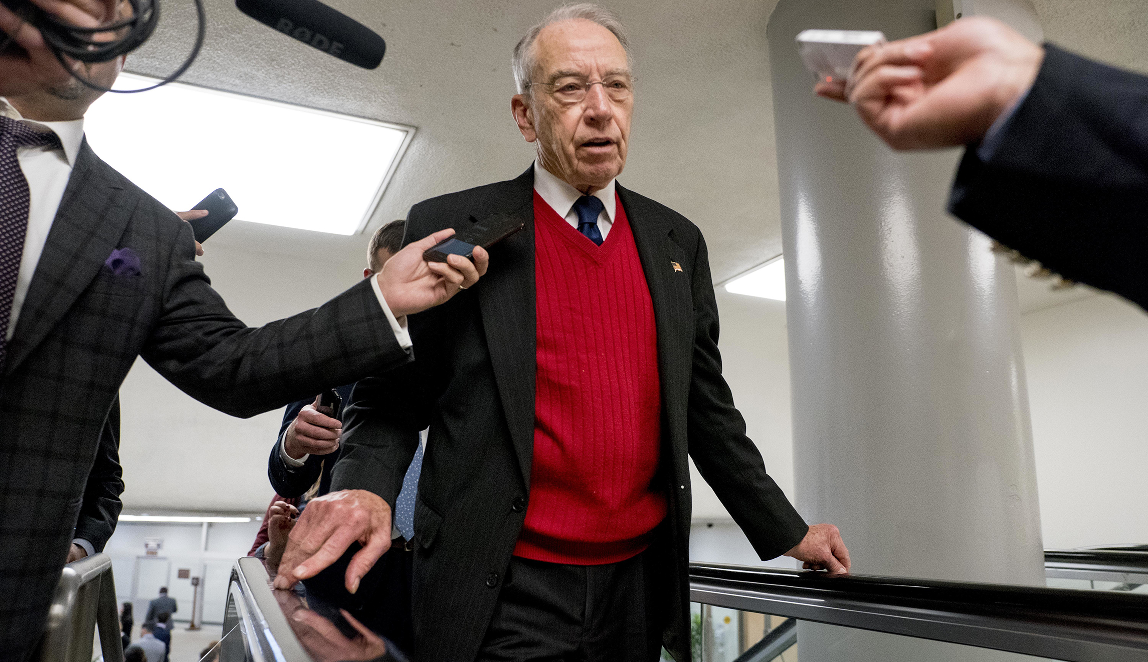 Grassley demands more info after DOJ releases texts revealing bias on Robert Mueller’s team