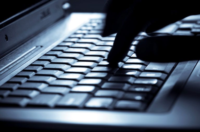 NSA ‘taking more risk’ handling Islamic State threat post-Snowden