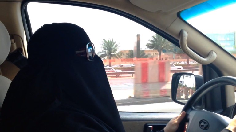 Saudi women renew push for the right to drive
