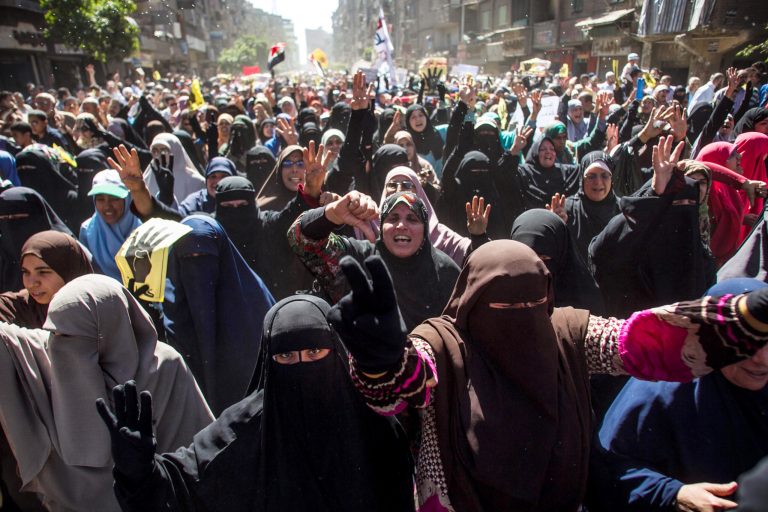 Egypt: Protests after el-Sissi announces candidacy