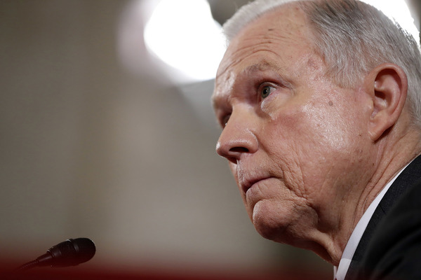 Calls mount for Sessions to recuse or resign