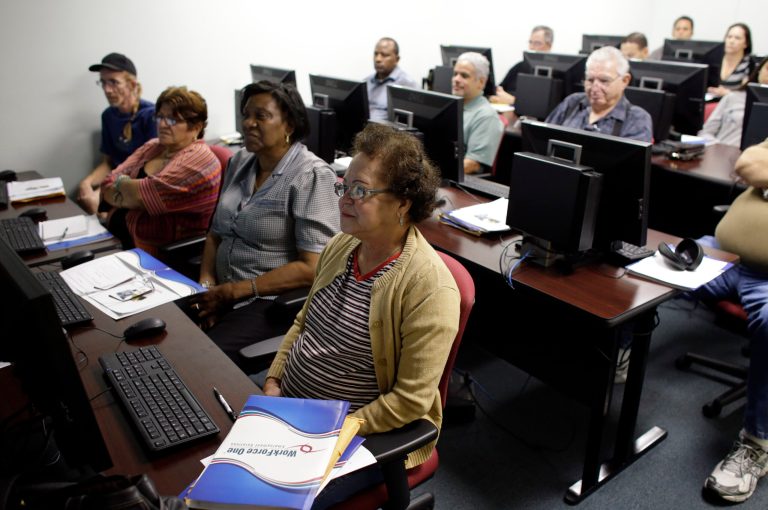 Unemployment rates drop in 43 US states in January