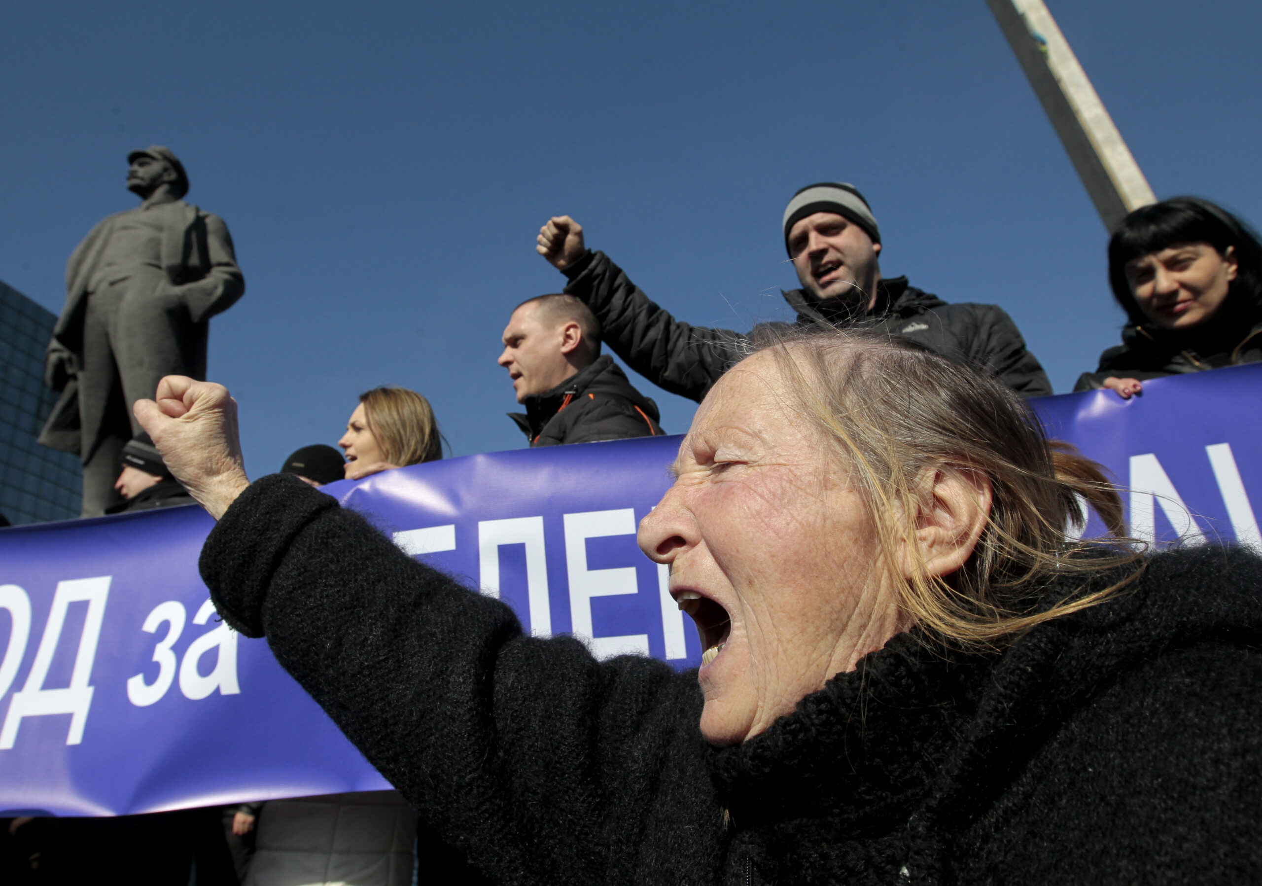 Obama continues telephone outreach on Ukraine crisis