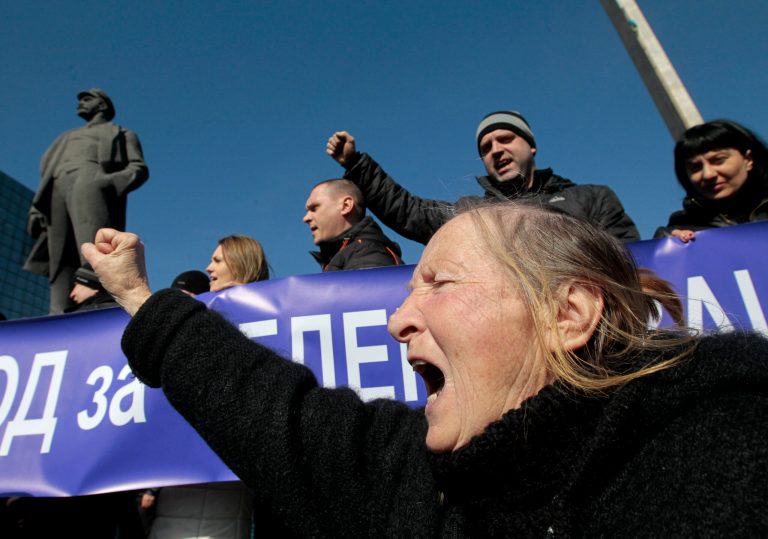 Obama continues telephone outreach on Ukraine crisis