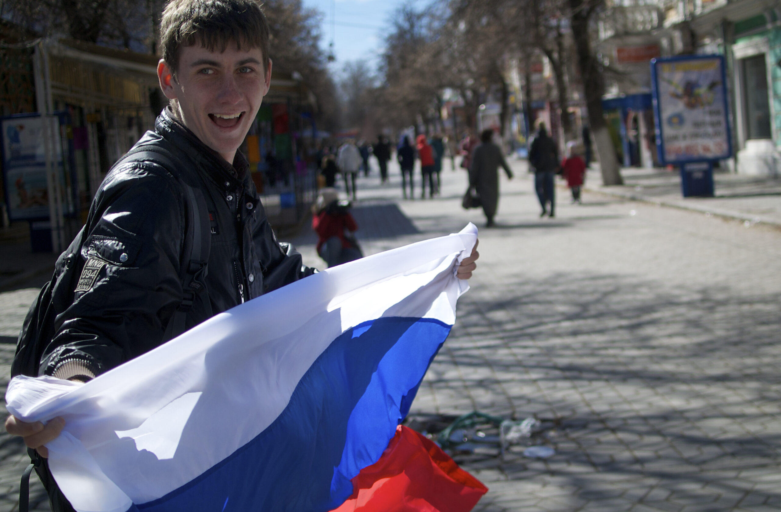 Putin recognizes Crimean independence