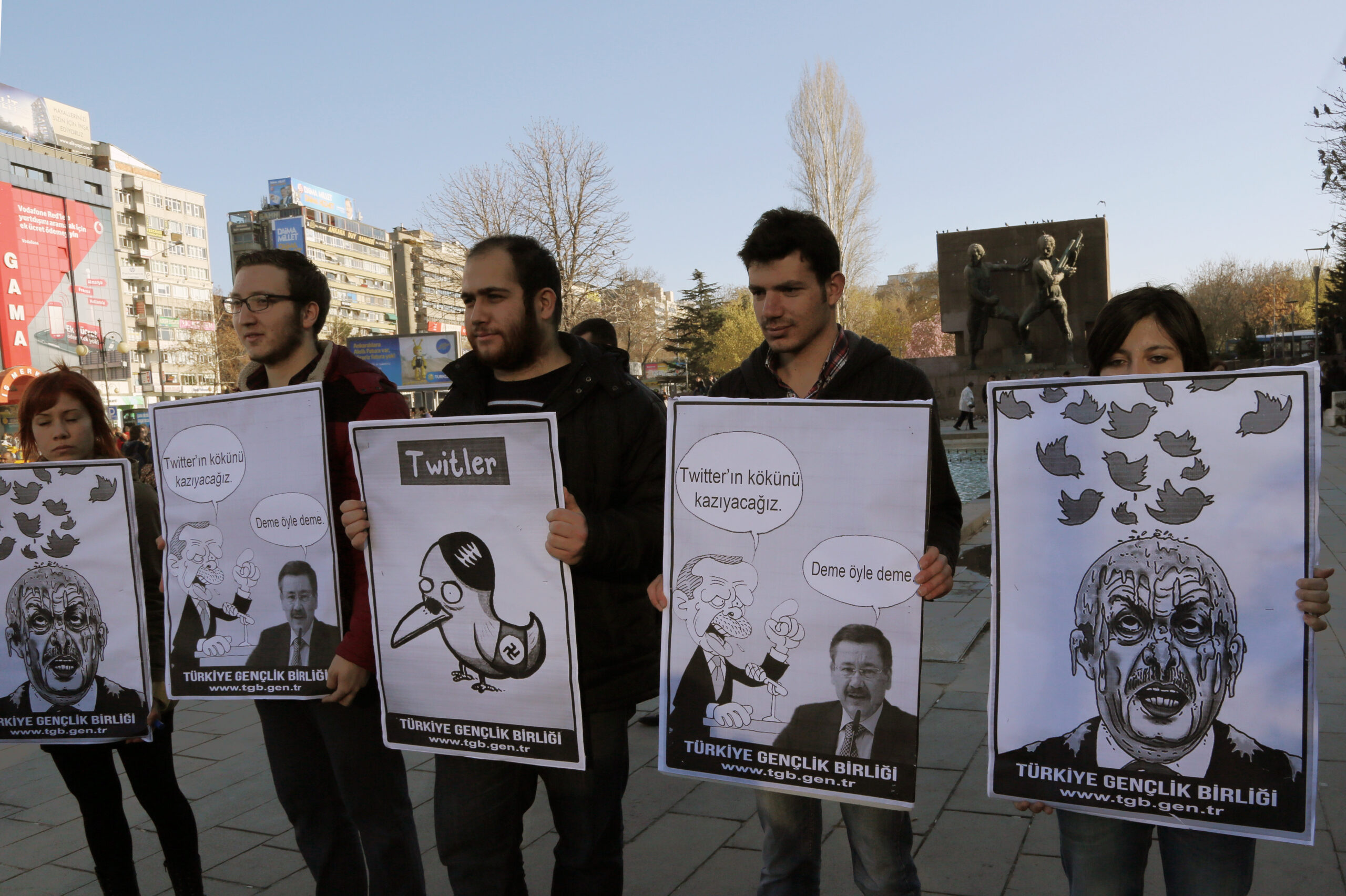 How Turkey still tweets despite Twitter ban