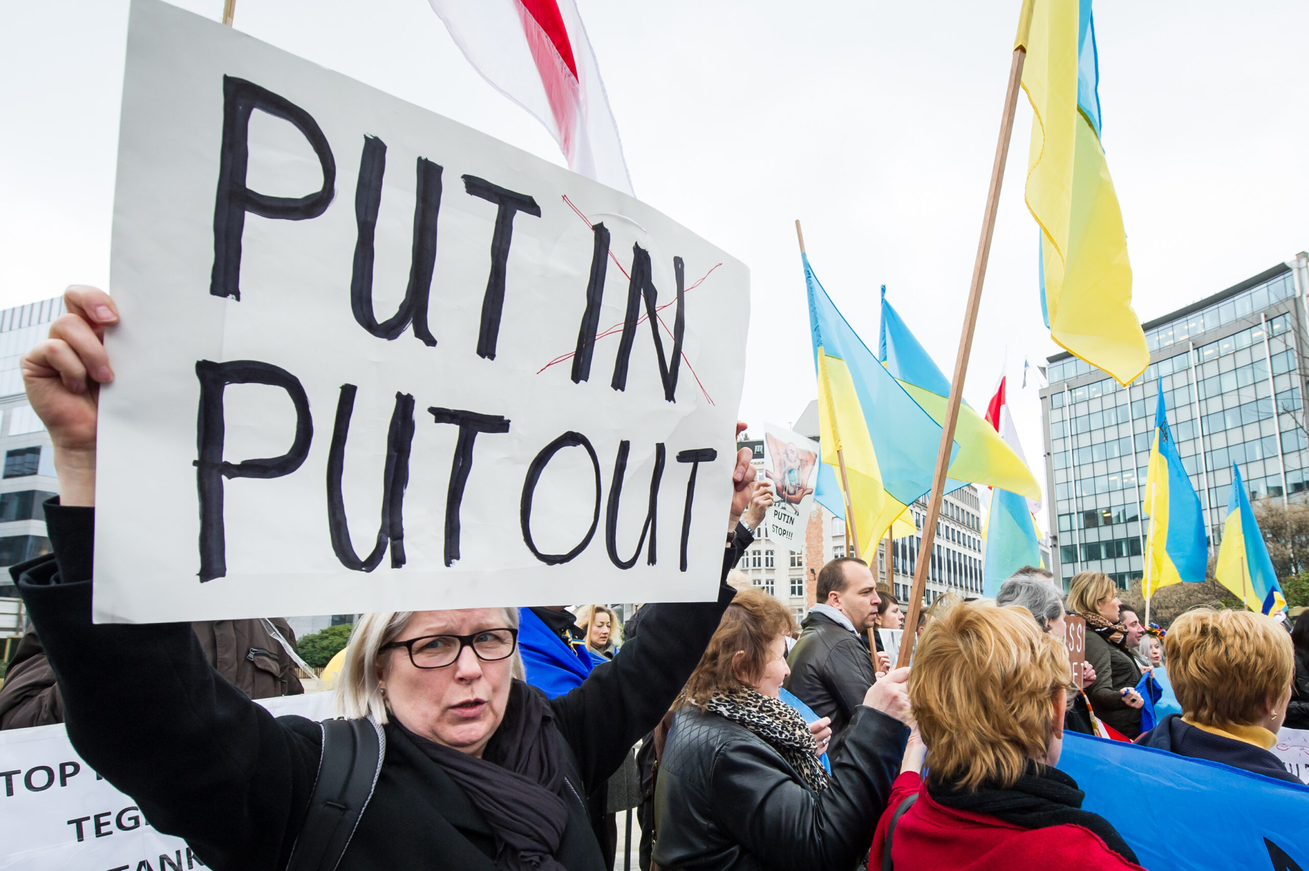 East vs West Ukraine conflict not a new Cold War