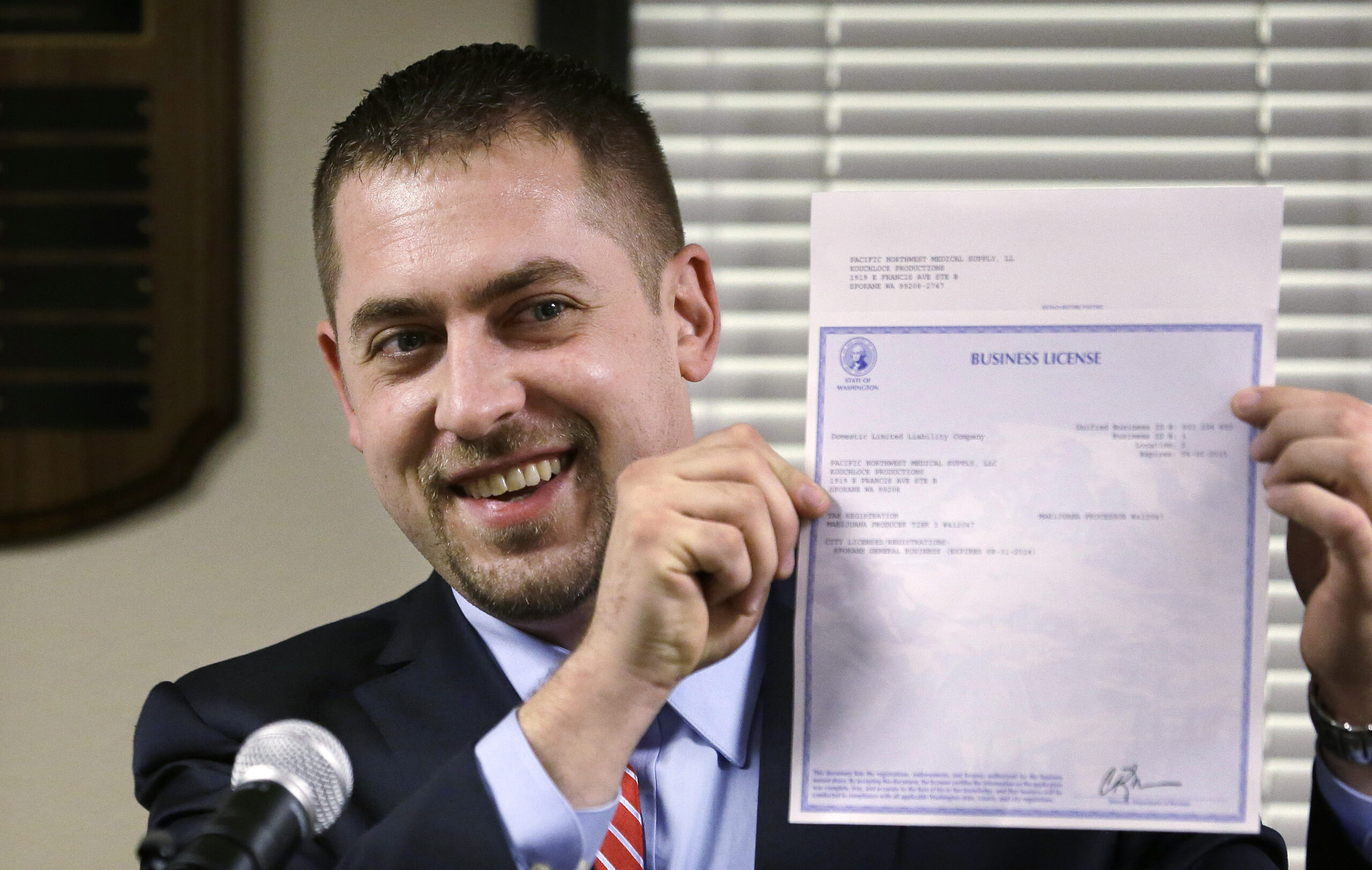 Washington issues first legal pot business license