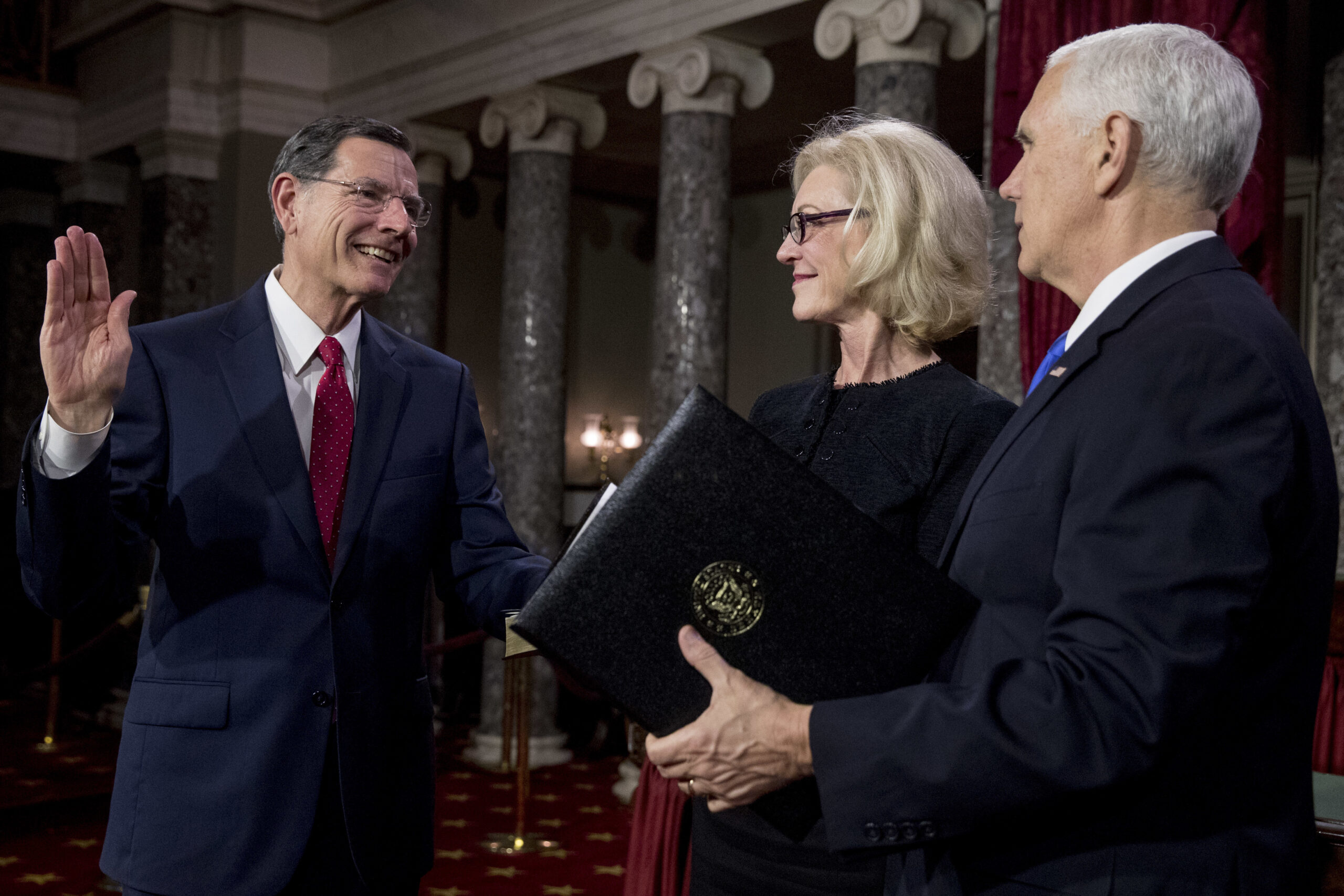 Bobbi Barrasso, wife of Senate leader, dead after battle with cancer