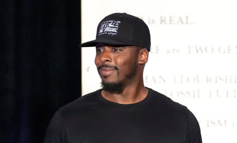 Joe Rogan guest rips Democrats for pushing gun control while their streets remain dangerous