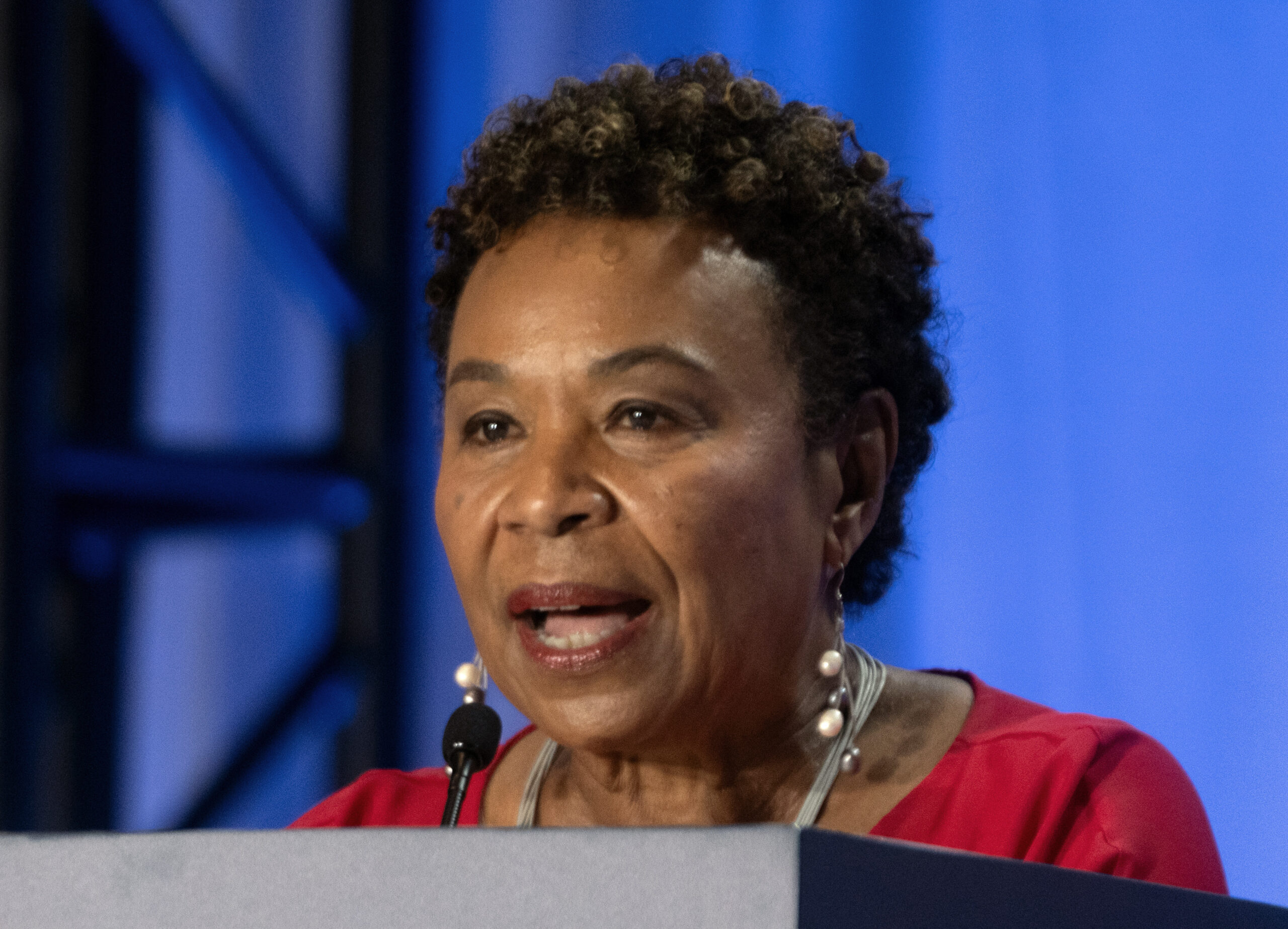 Oakland mayoral candidates take jabs at each other’s supporters in heated debate