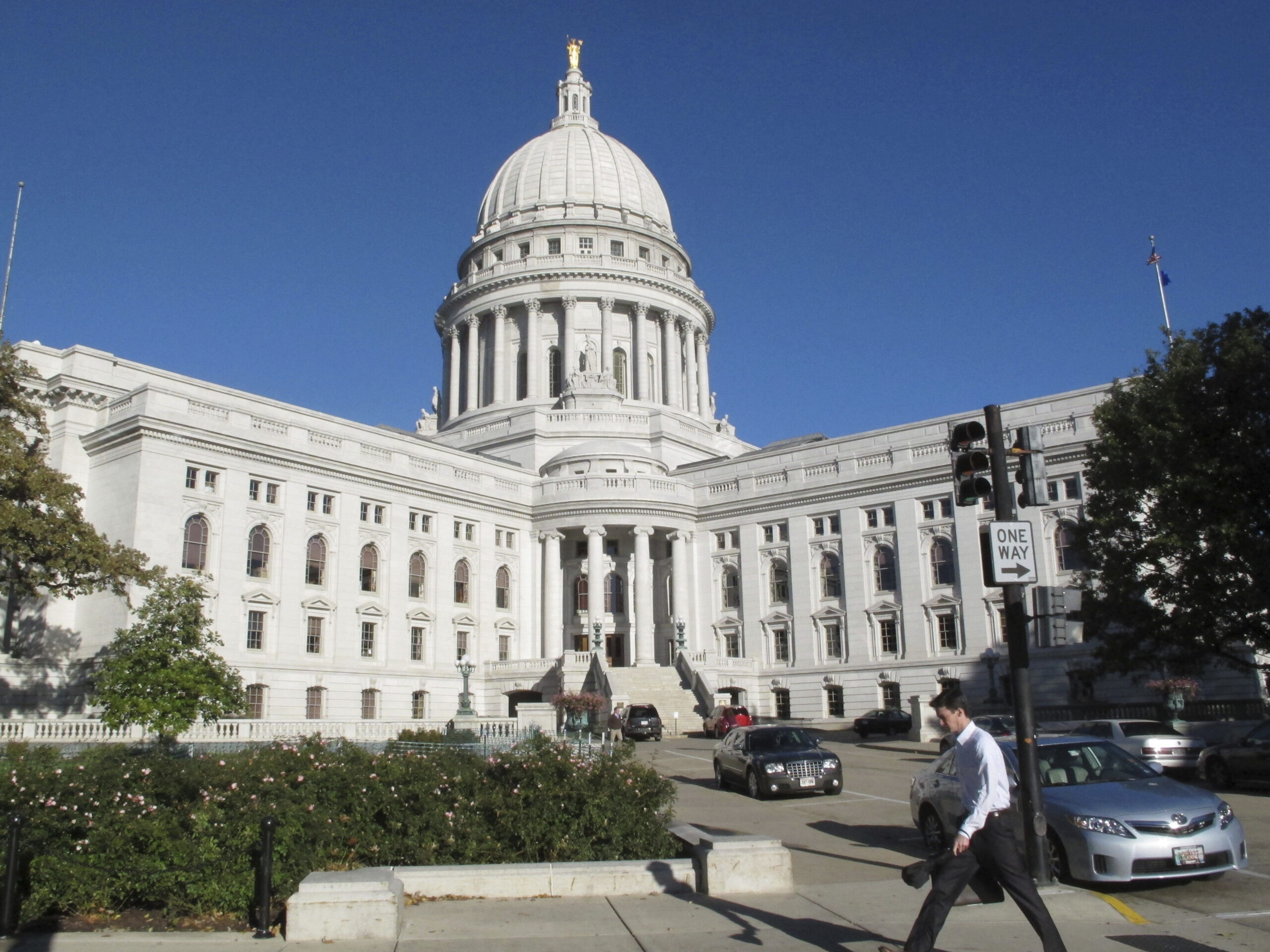 Wisconsin Democratic law firm demands state Supreme Court draw new map as ‘lawless’ one takes effect