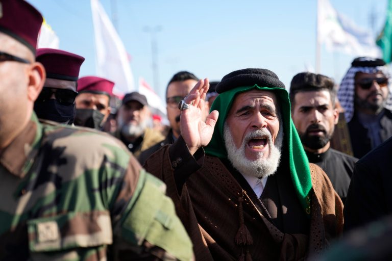 US hits pro-Iranian militia in Iraq over missile attacks