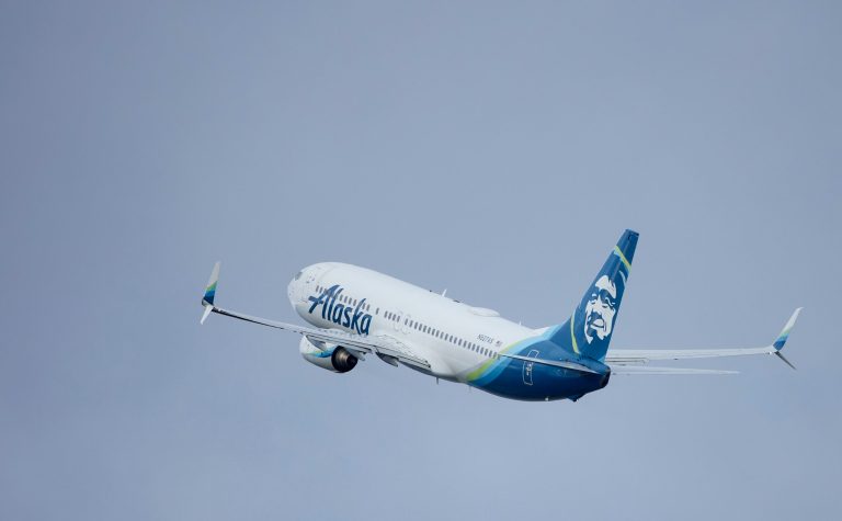 Boeing blows up travel plans as debacles force groundings at same time winter weather pours in