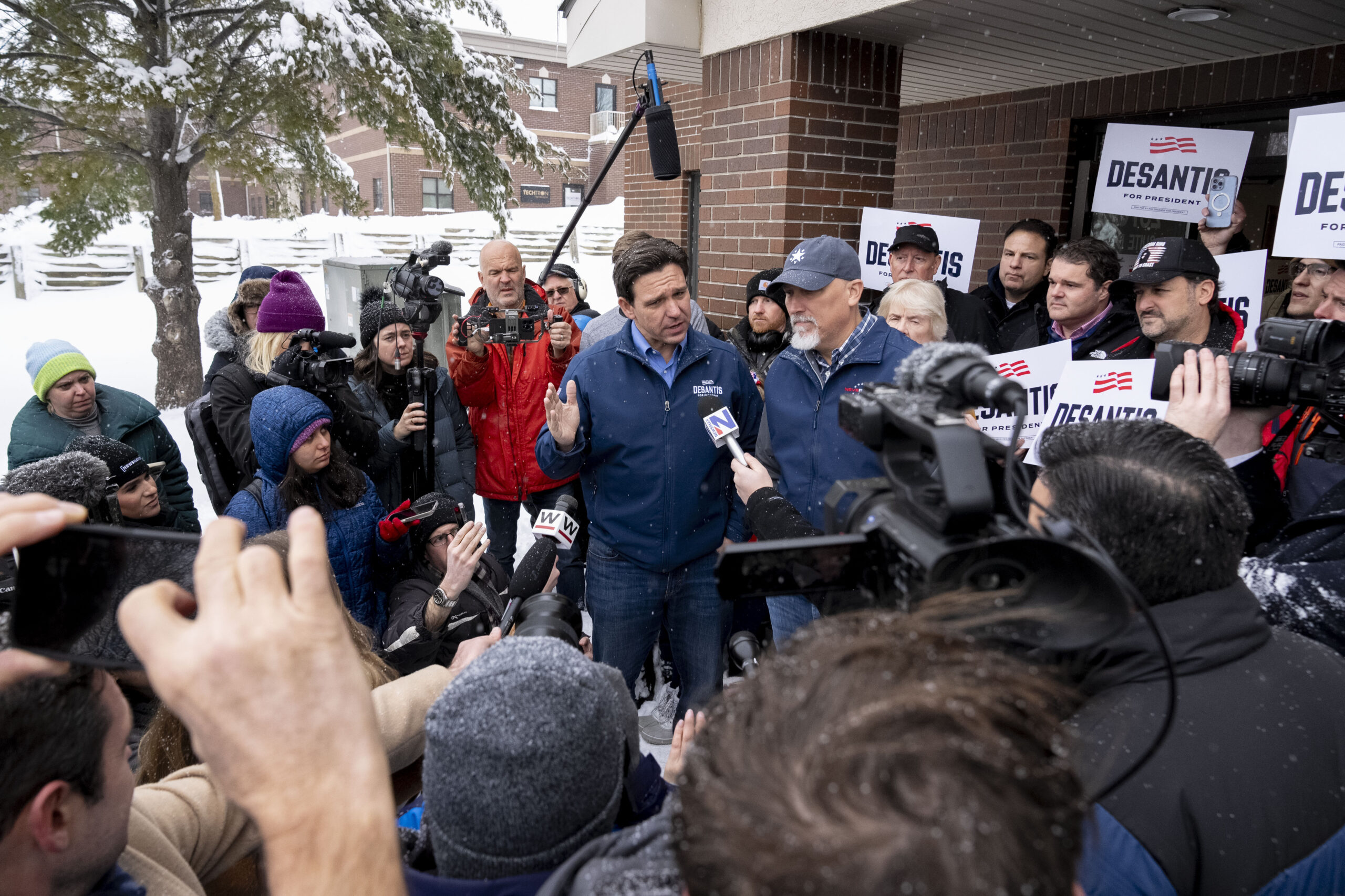 DeSantis leans into Trump criticism days before Iowa