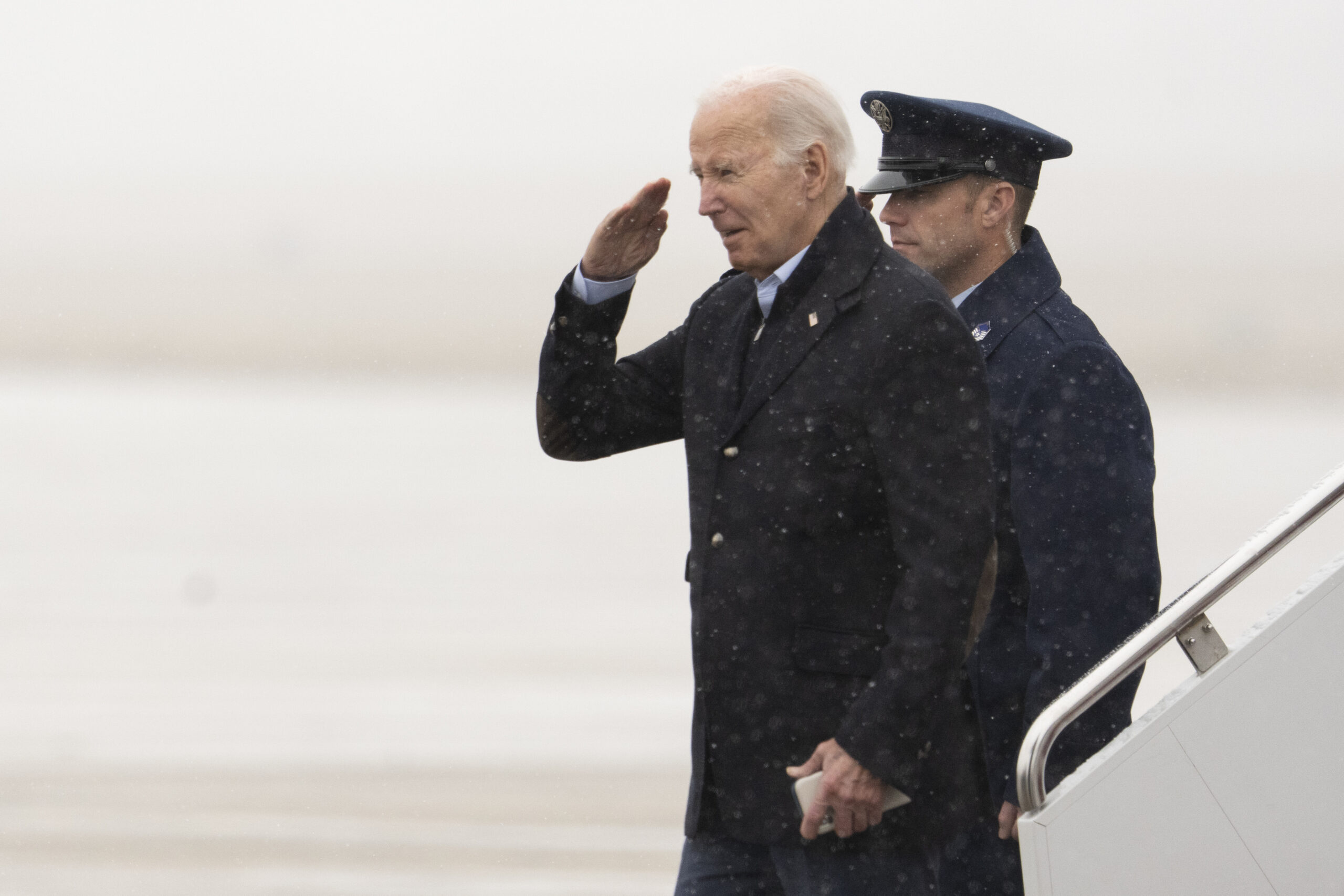 Biden camp uncertainty and double duty causes fears about collapse of republic