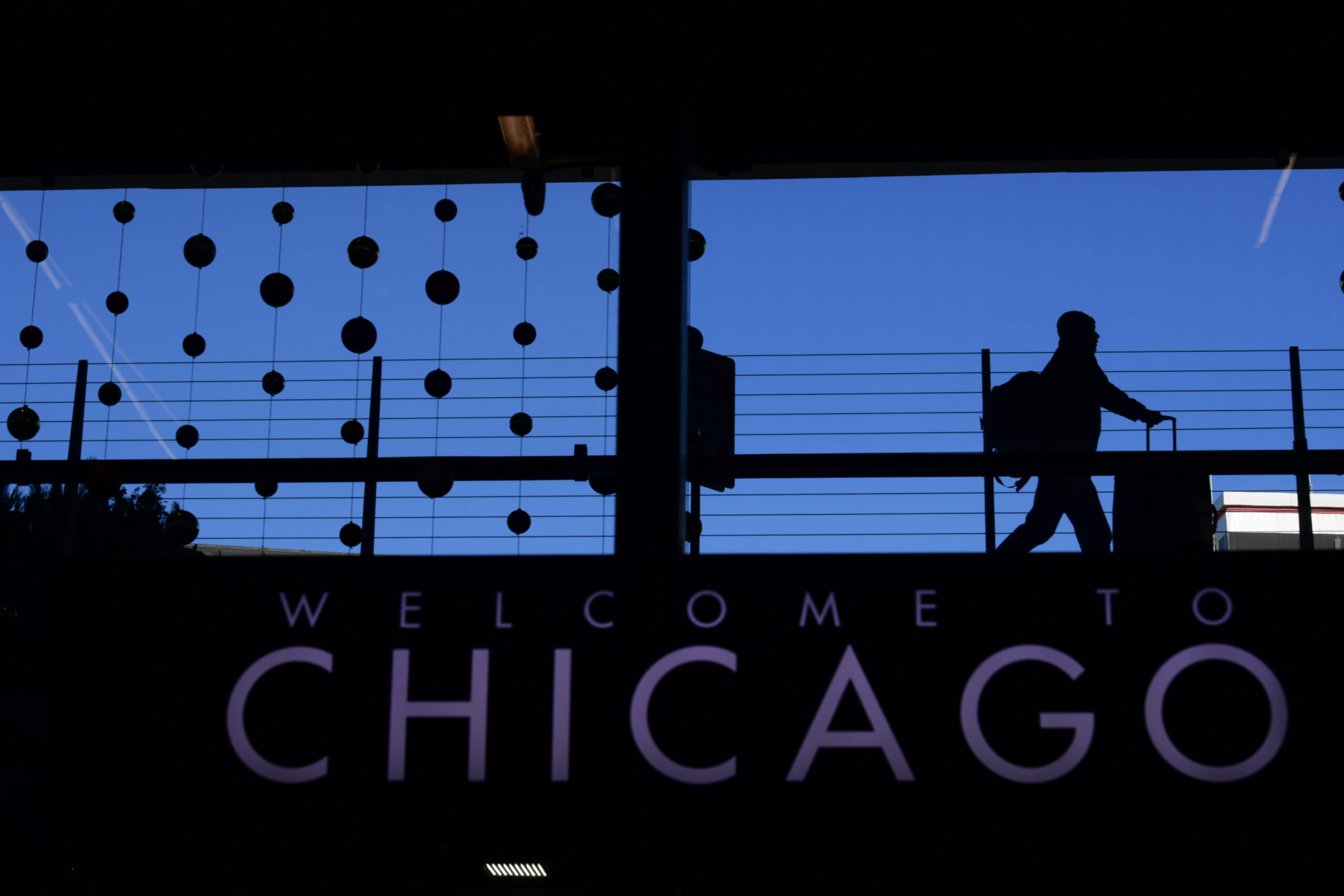 FAA investigating minor collision of two planes at Chicago airport