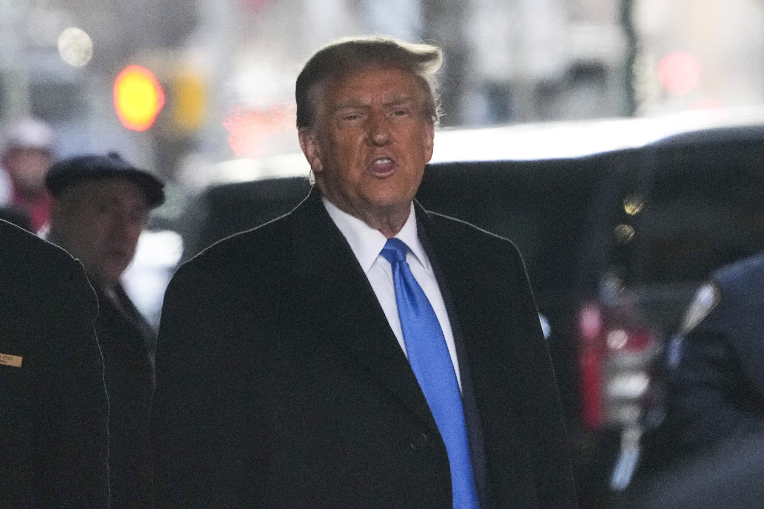 Trump storms out of courtroom on closing day of Carroll trial