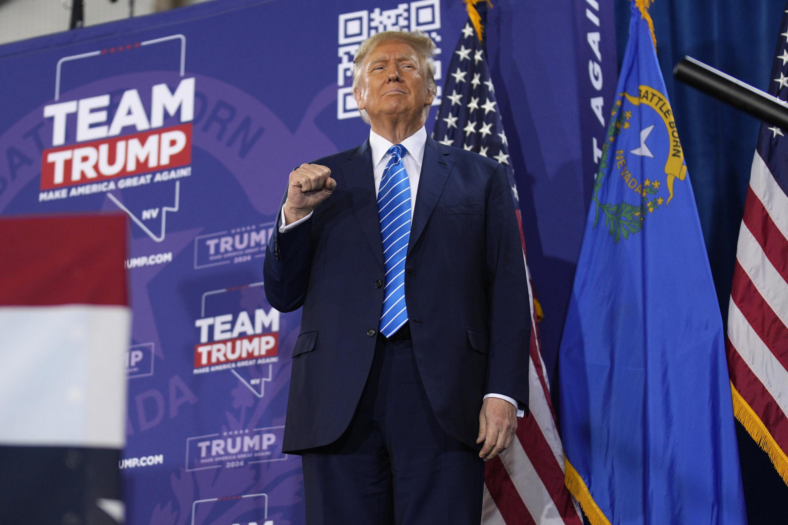 Trump suggests presidential candidates should take cognitive tests