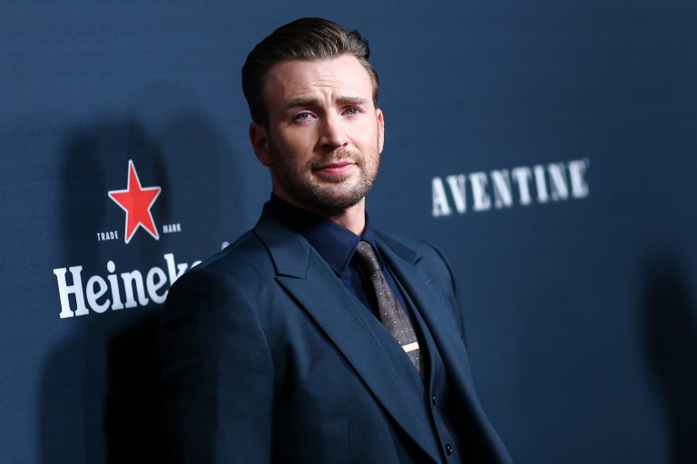 Captain America star Chris Evans heads to  White House to talk to high schoolers about civic engagement