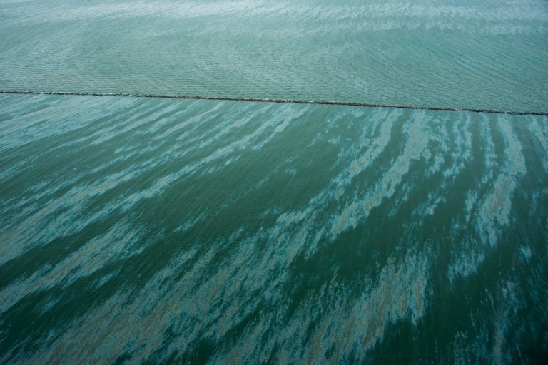 ‘Significant’ oil spill closes US ship channel