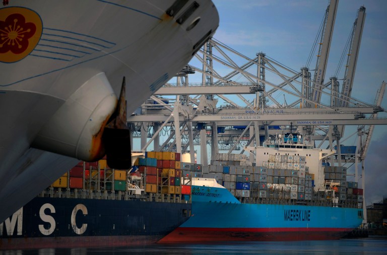 US trade deficit rose to $39.1 billion in January
