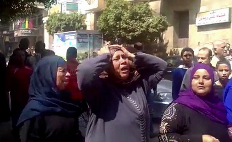 Egyptian court sentences nearly 530 to death