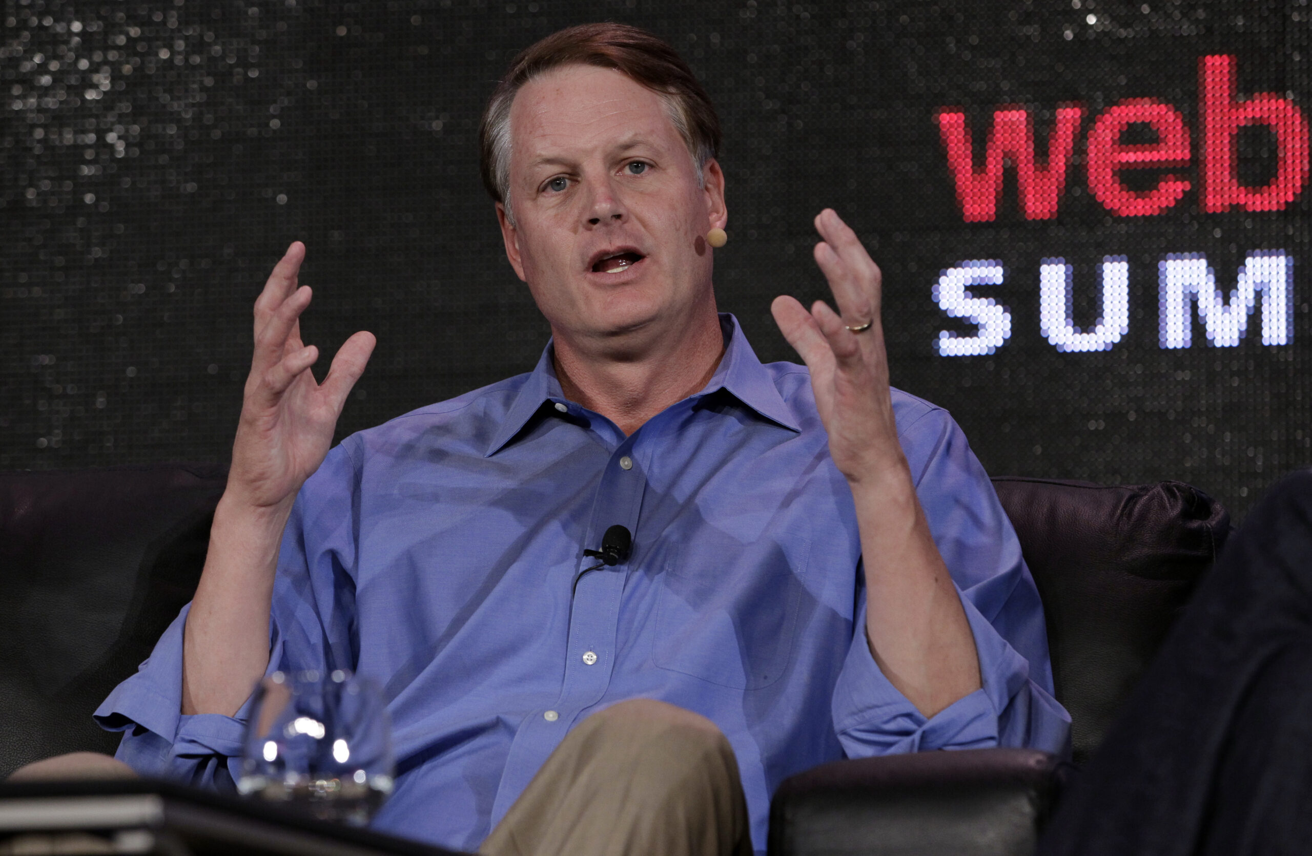 EBay CEO Donahoe’s total pay for 2013 sinks 53 pct