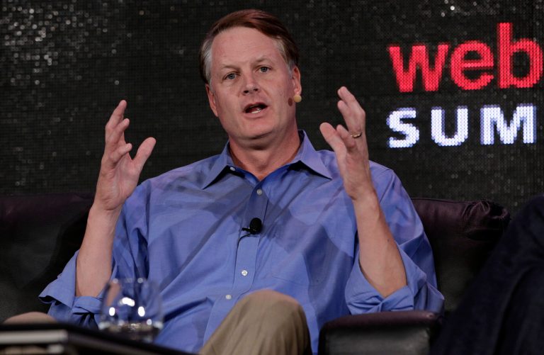 EBay CEO Donahoe’s total pay for 2013 sinks 53 pct