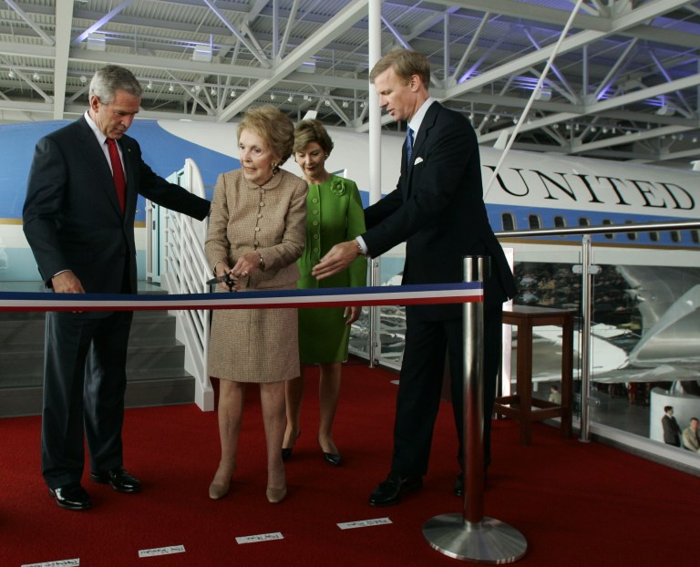 Buzz: Reagan library lands stealth fighter, call for a GOP 'squad,' Batgirl's ride in DC