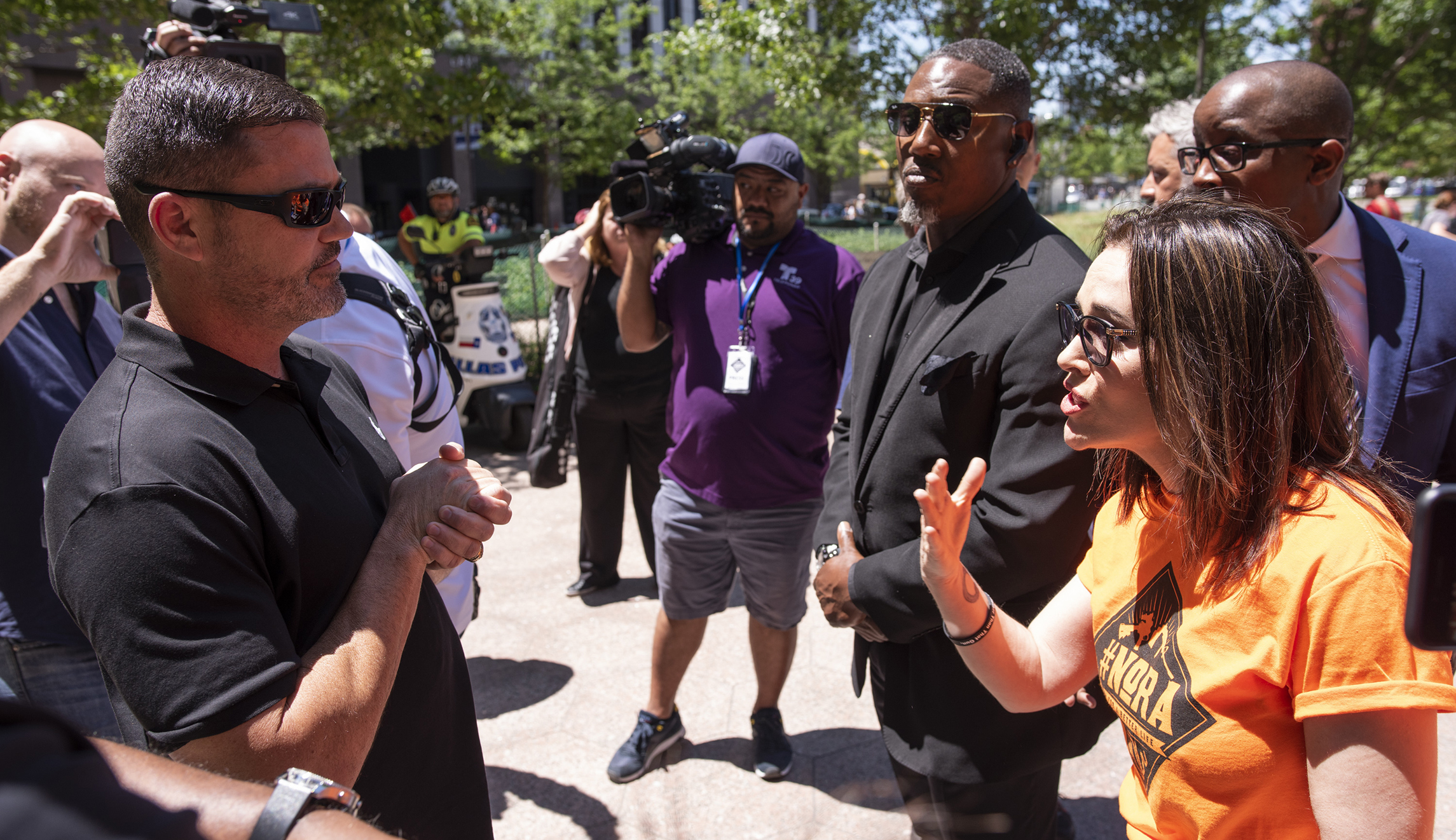 Alyssa Milano protested the NRA while armed security protected her