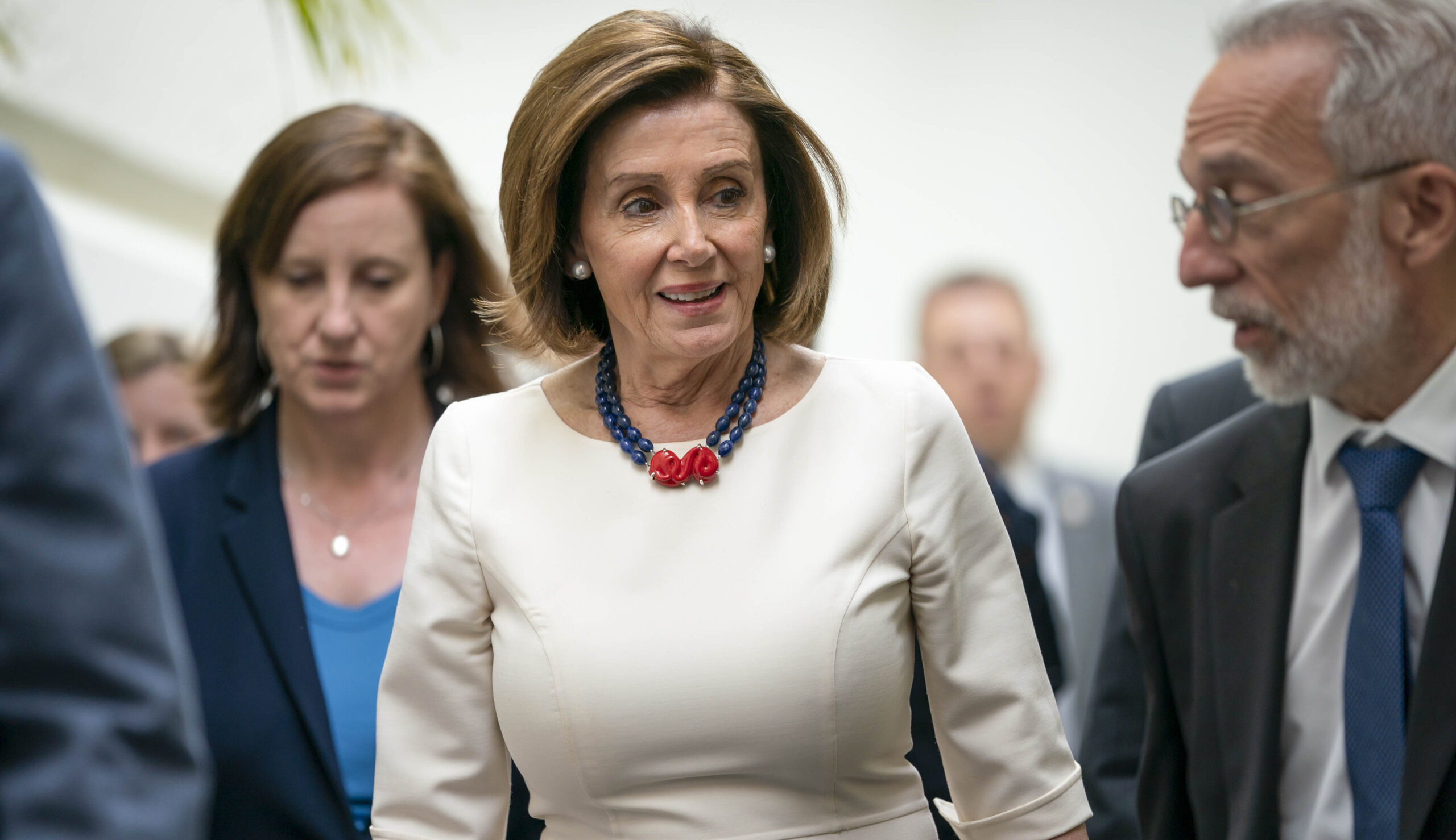 Pelosi: Democrats will take up measure to ban foreign opposition research