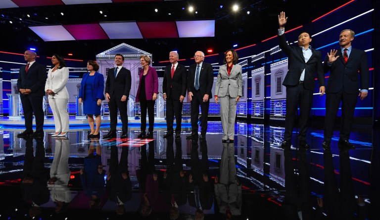 DNC drops lackluster campaign finance report in middle of Democratic debate