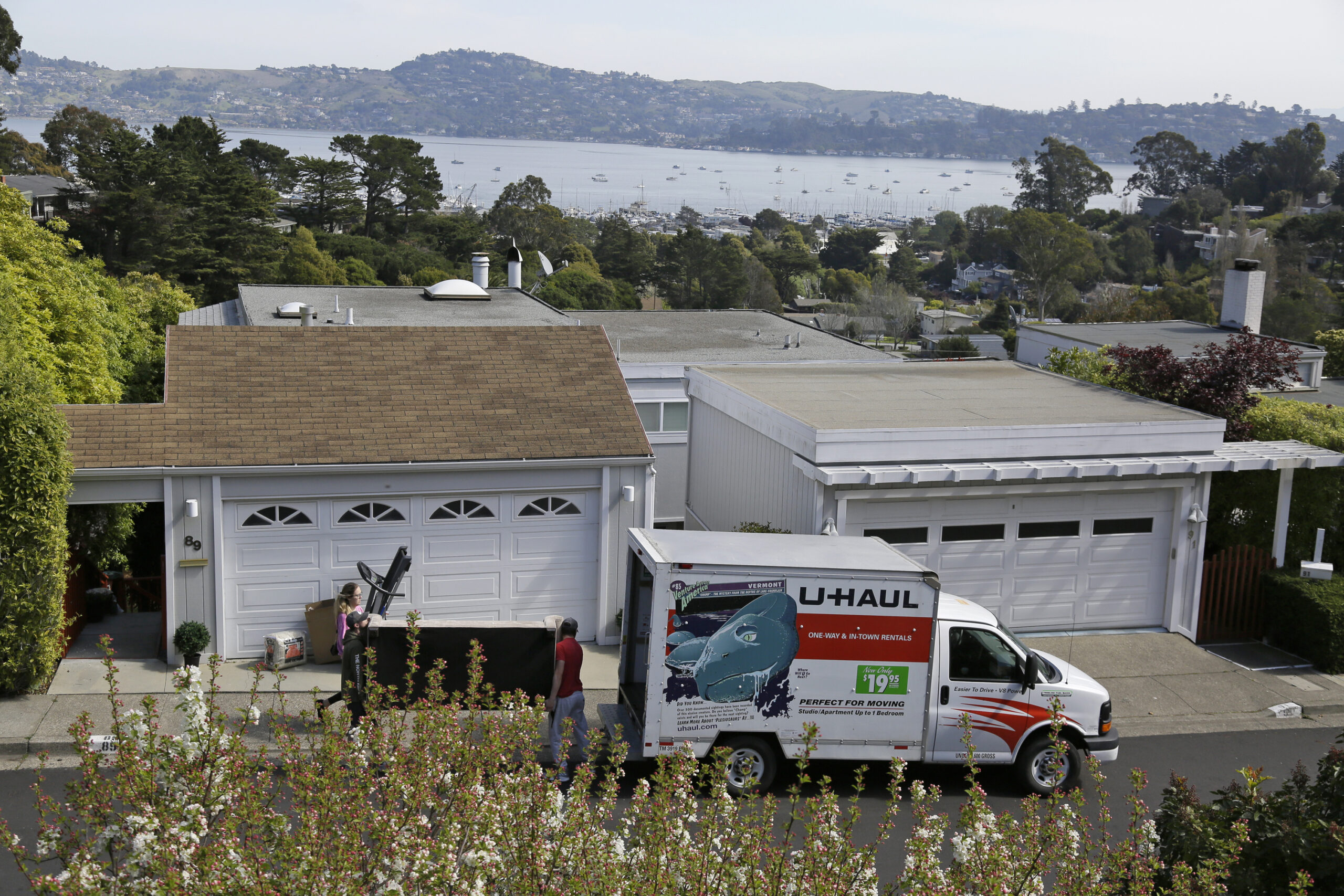 U-Haul report shows âsignificantâ exodus out of California, Illinois for third year
